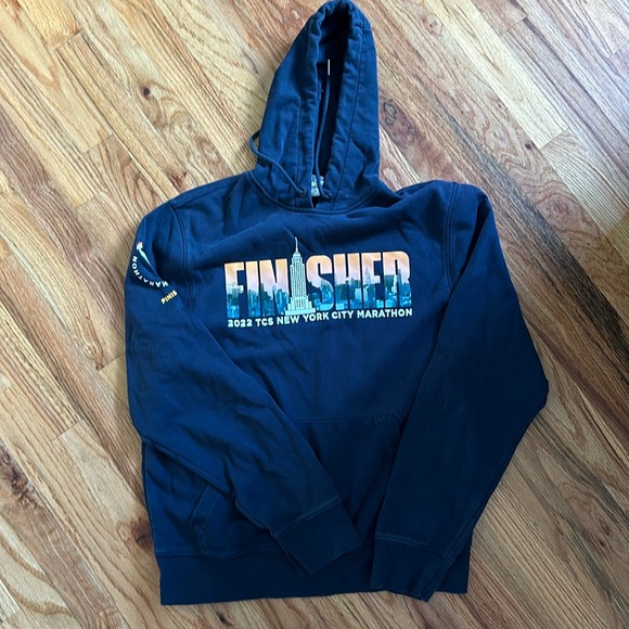 TCS NYC MARATHON Finisher Hoodie - Picture 1 of 4